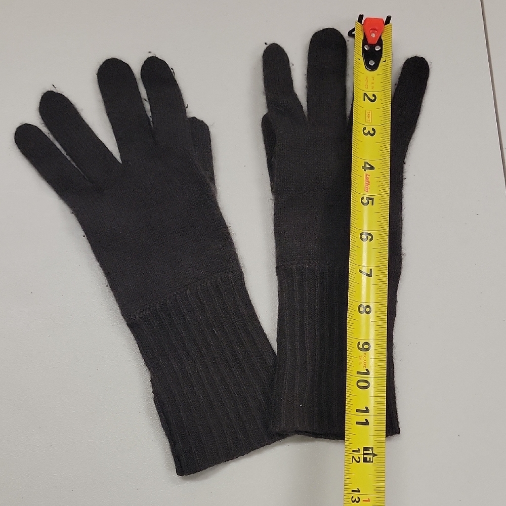 Cashmere Gloves - Picture 6 of 9